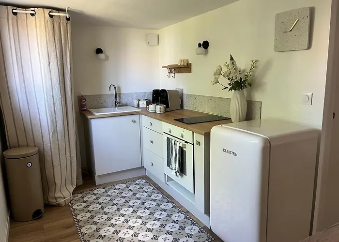 Adorables Studios - Emplacement Ideal