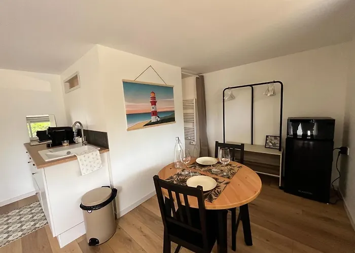 Adorables Studios - Emplacement Ideal